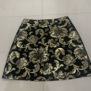 Alice + Olivia metallic gold and black mini skirt